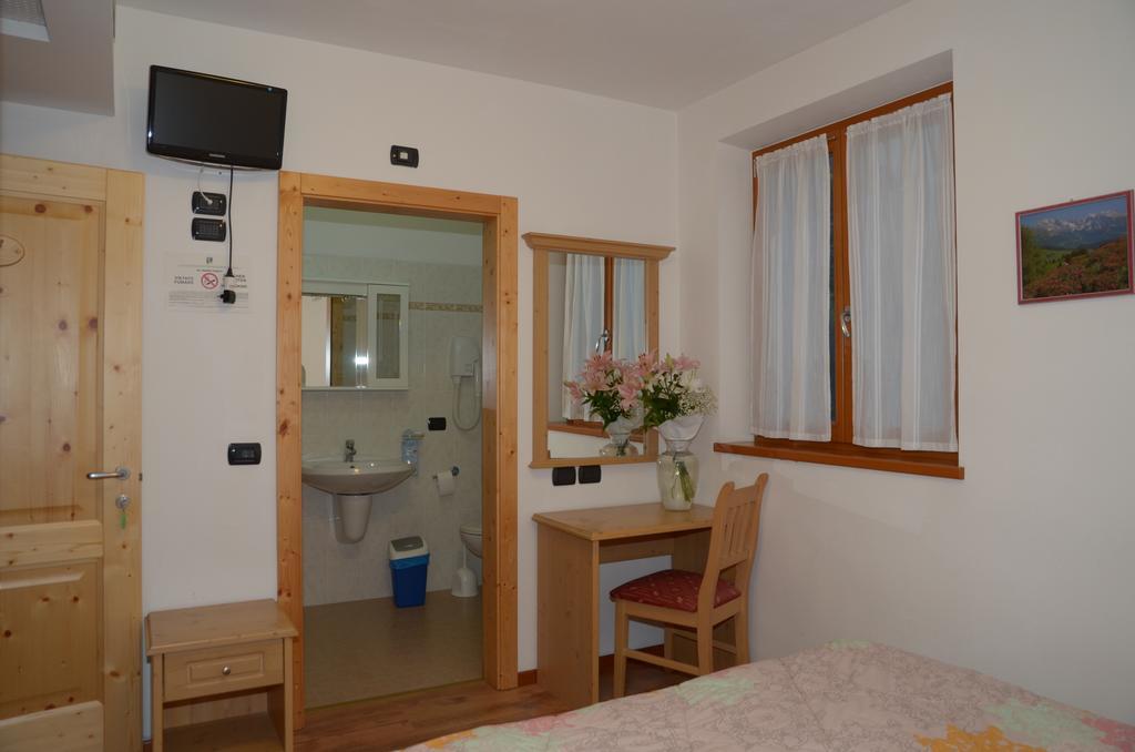 Agritur Girardelli Farm stay Riva del Garda